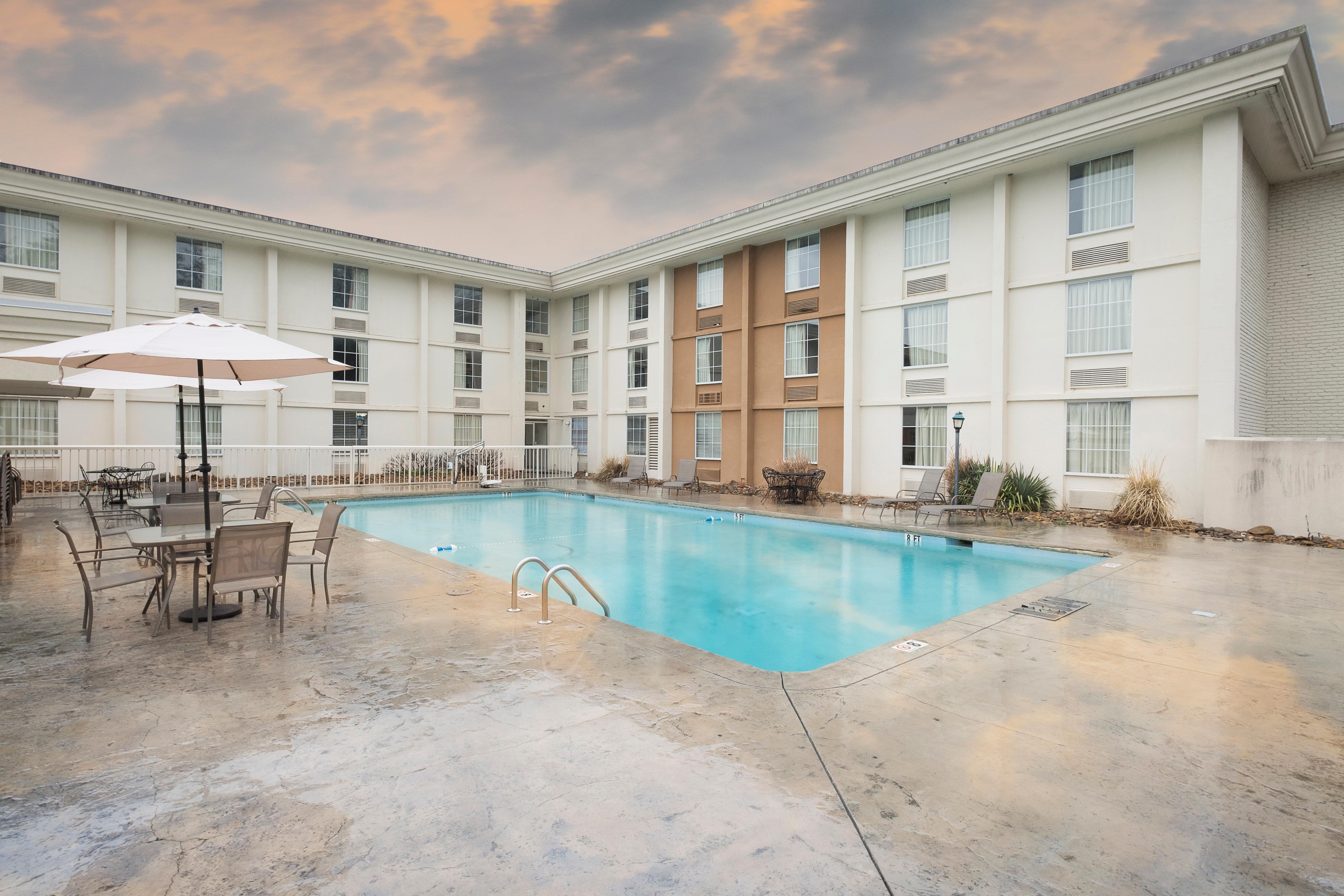 Red Roof Inn Knoxville Central - Papermill Road Eksteriør bilde