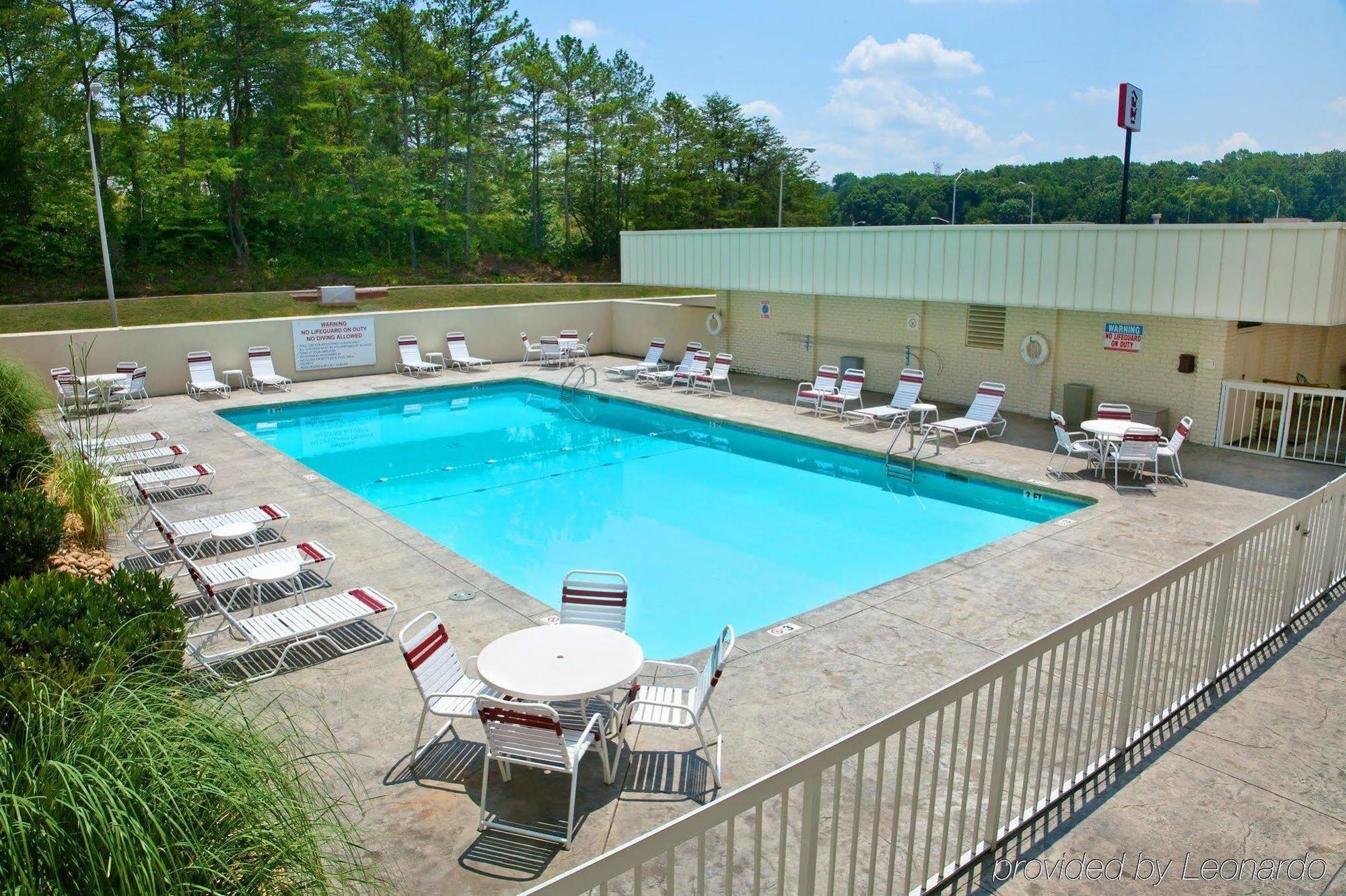 Red Roof Inn Knoxville Central - Papermill Road Eksteriør bilde